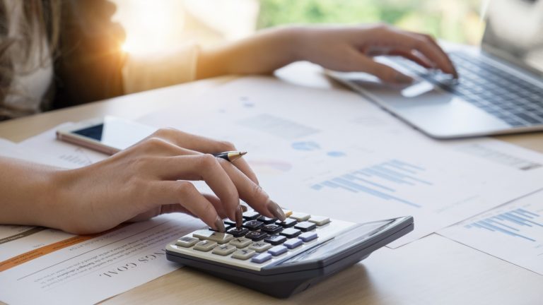 5 Signs It's Time to Hire a Bookkeeper, Here's How To Know If You Need A Bookkeeper